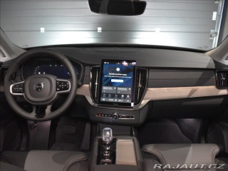 Volvo XC90 2,0 T8 Plus Dark 2025