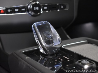 Volvo XC90 2,0 T8 Plus Dark 2025