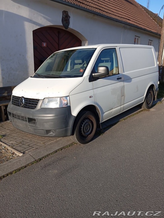 Volkswagen Transporter 1,9 T5,obsah 1,9, r.v 2 2008
