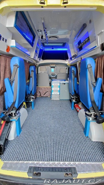 Volkswagen Transporter 2,5   TDi 4motion 128 kW, 2010