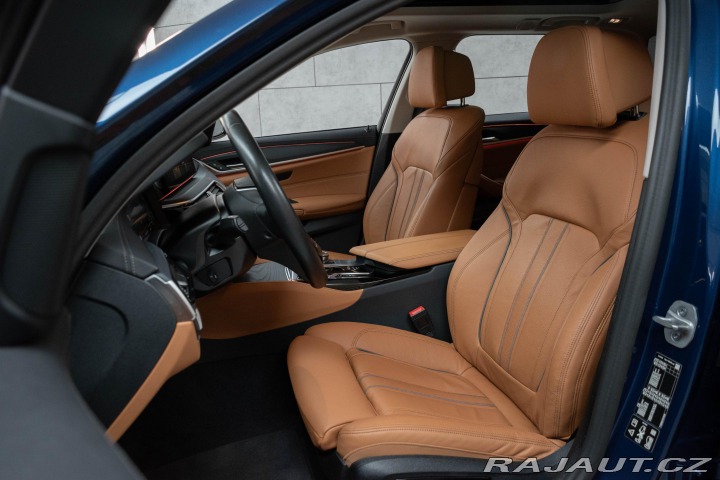 BMW 5 530d xD REZERVACE 2023