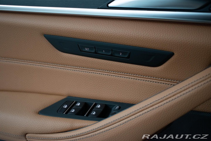 BMW 5 530d xD REZERVACE 2023