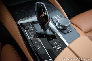 BMW 5 530d xD LASER*TAŽNÉ*ZÁRUK 2023
