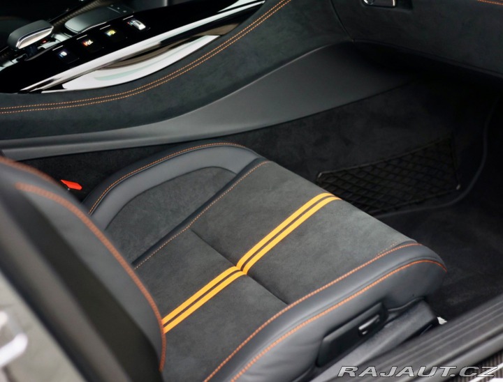 Mercedes-Benz AMG GT Coupe Black Series Perf 2024