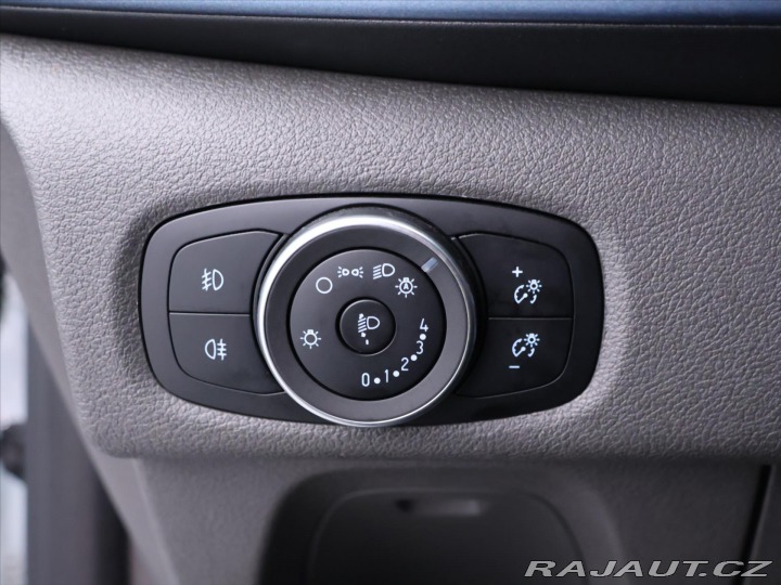 Ford Tourneo Custom 2,0 TDCI 136kW Active 1Ma 2022