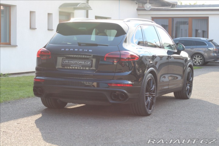 Porsche Cayenne 4,1   V8 S Diesel bez AdB 2015