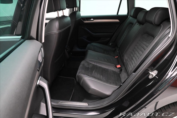 Volkswagen Passat 1,5 TSI 110 kW DSG Elegan 2020