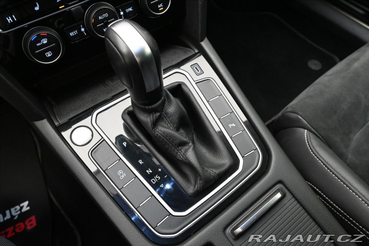 Volkswagen Passat 1,5 TSI 110 kW DSG Elegan 2020