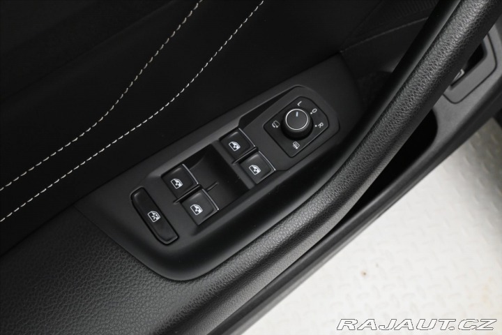 Volkswagen Passat 1,5 TSI 110 kW DSG Elegan 2020