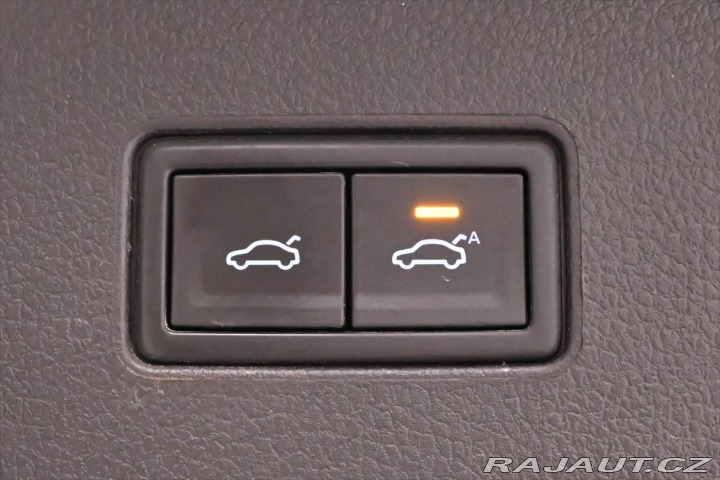 Volkswagen Passat 1,5 TSI 110 kW DSG Elegan 2020