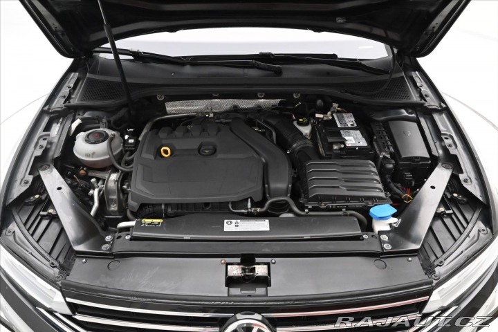 Volkswagen Passat 1,5 TSI 110 kW DSG Elegan 2020