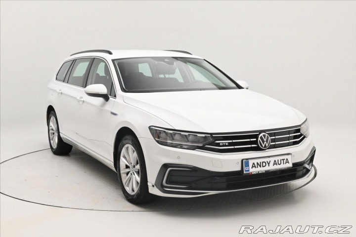 Volkswagen Passat 1,4 GTE 160 kW DSG Záruka 2021