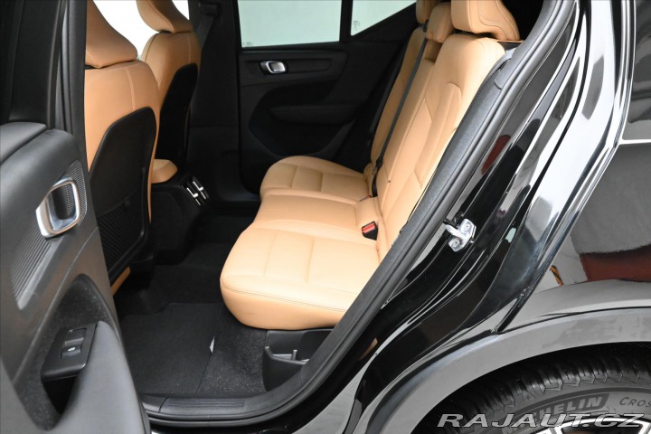 Volvo XC40 2,0 D4 AWD AT8 INSCRIPTIO 2020