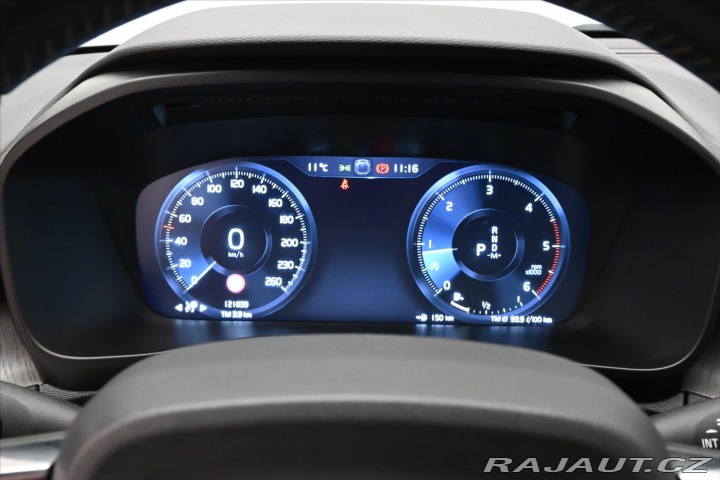 Volvo XC40 2,0 D4 AWD AT8 INSCRIPTIO 2020