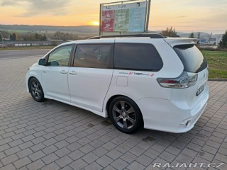 Toyota Ostatní modely Sienna SE SPORT 3.5 V6, 8 MÍST 2015