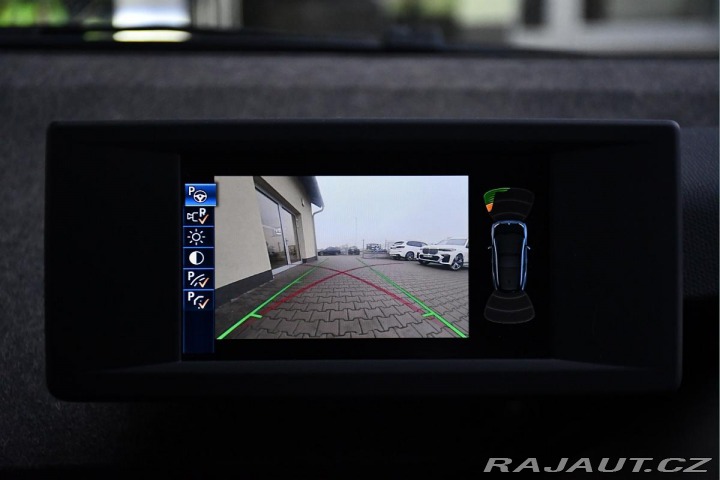 BMW i3 60Ah KAMERA VÝHŘEV NAV 2016