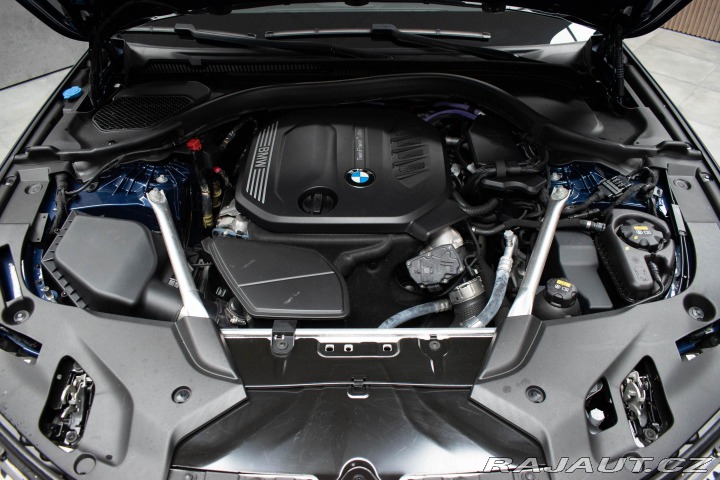 BMW 5 520d xDrive LUXURY*DPH*ČR 2021