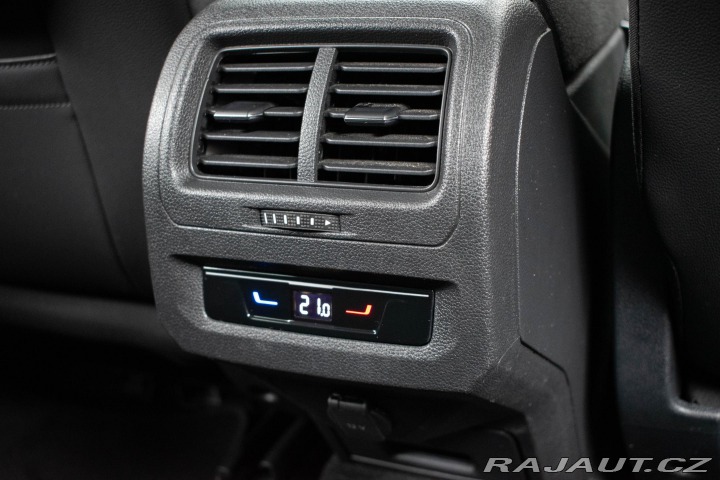 Volkswagen Touran 1.5 TSI REZERVACE 2023