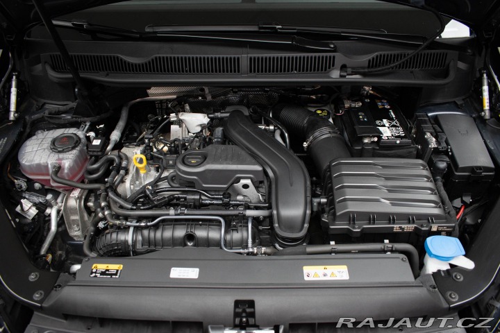 Volkswagen Touran 1.5 TSI REZERVACE 2023