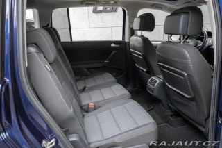 Volkswagen Touran 1.5 TSI DSG*7.MÍST*DPH*ČR 2023