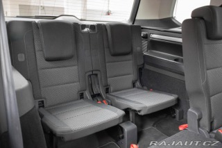 Volkswagen Touran 1.5 TSI DSG*7.MÍST*DPH*ČR 2023