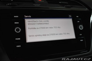 Volkswagen Touran 1.5 TSI DSG*7.MÍST*DPH*ČR 2023
