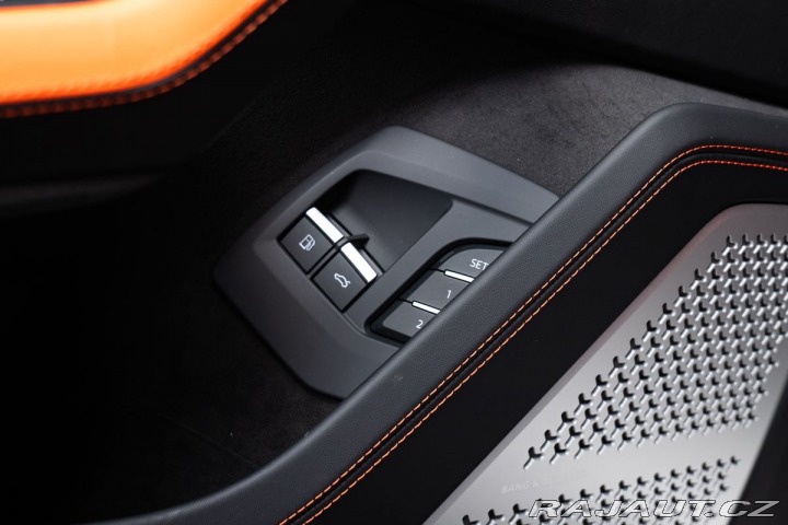 Lamborghini Urus SE 2025