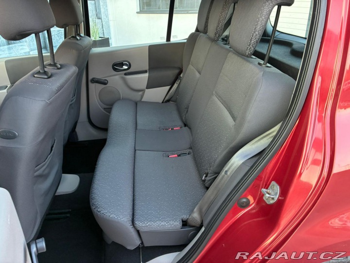 Renault Modus 1.2i 55KW, VYHŘIVANÉ SEDA 2005
