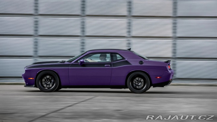Dodge Challenger R/T 5.7 V8 HEMI MAN 2018