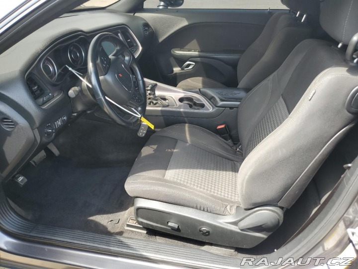 Dodge Challenger R/T 5.7 L V8 2015