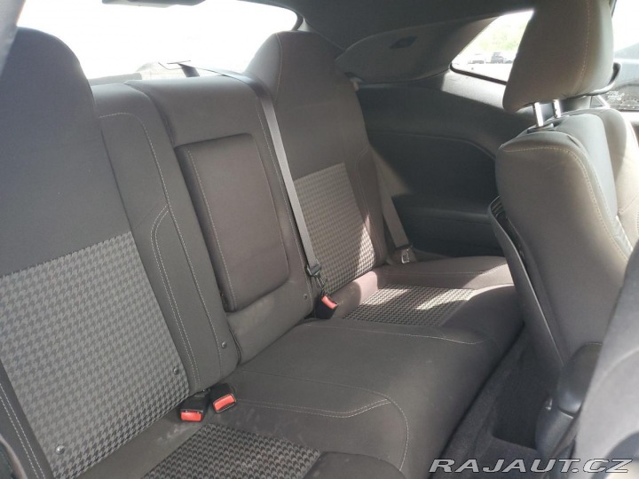 Dodge Challenger R/T 5.7 L V8 2015