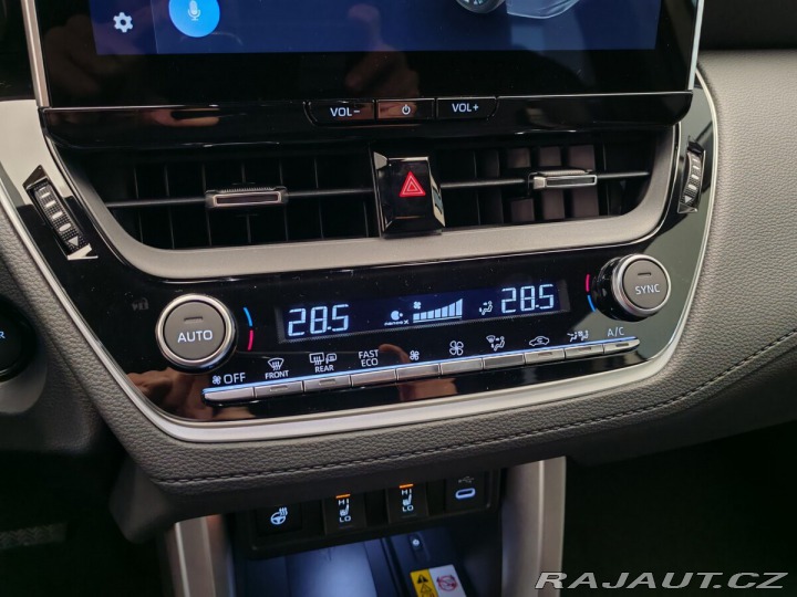 Toyota Corolla Cross 2,0 Hybrid Executive 2024