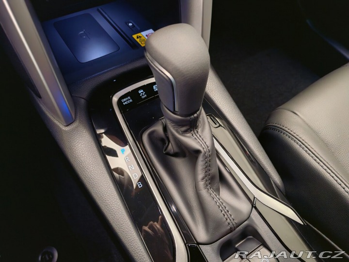 Toyota Corolla Cross 2,0 Hybrid Executive 2024