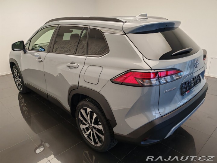 Toyota Corolla Cross 2,0 Hybrid Executive 2024