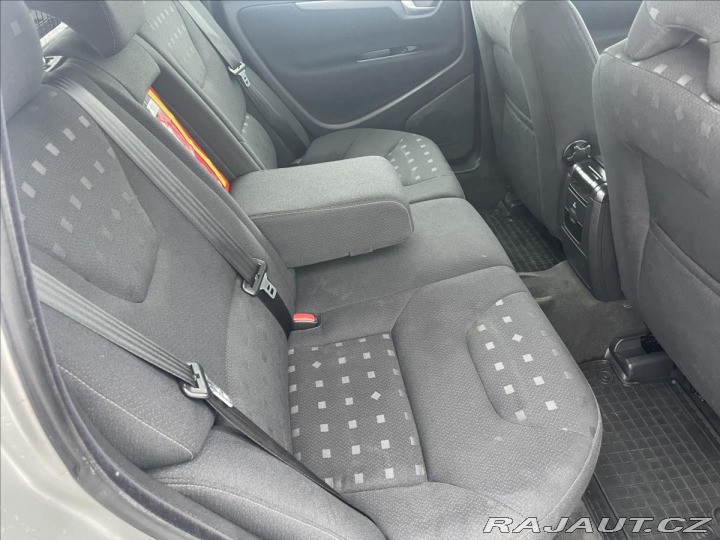 Volvo V70 2,4 i 16V 103kw CNG TAŽNÉ 2007