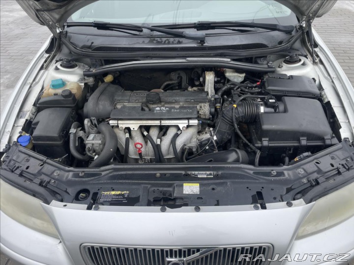 Volvo V70 2,4 i 16V 103kw CNG TAŽNÉ 2007