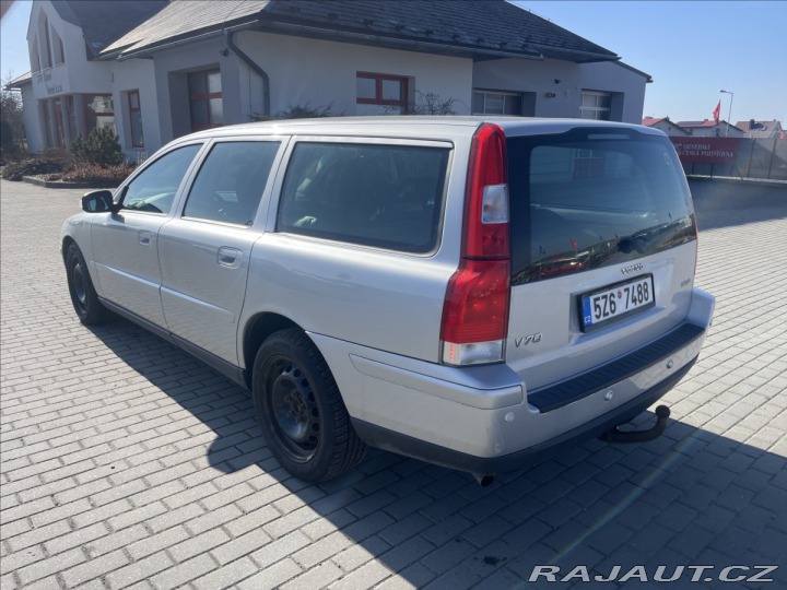 Volvo V70 2,4 i 16V 103kw CNG Tažné 2007