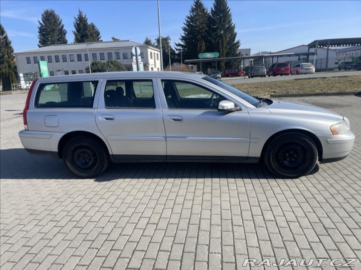 Volvo V70 2,4 i 16V 103kw CNG Tažné 2007