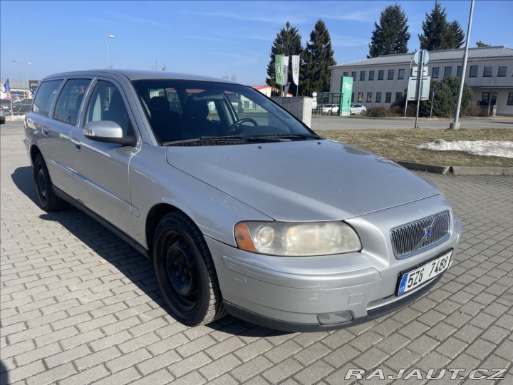 Volvo V70 2,4 i 16V 103kw CNG Tažné 2007