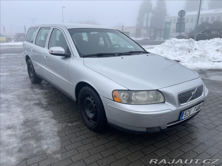 Volvo V70 2,4 i 16V 103kw CNG TAŽNÉ 2007