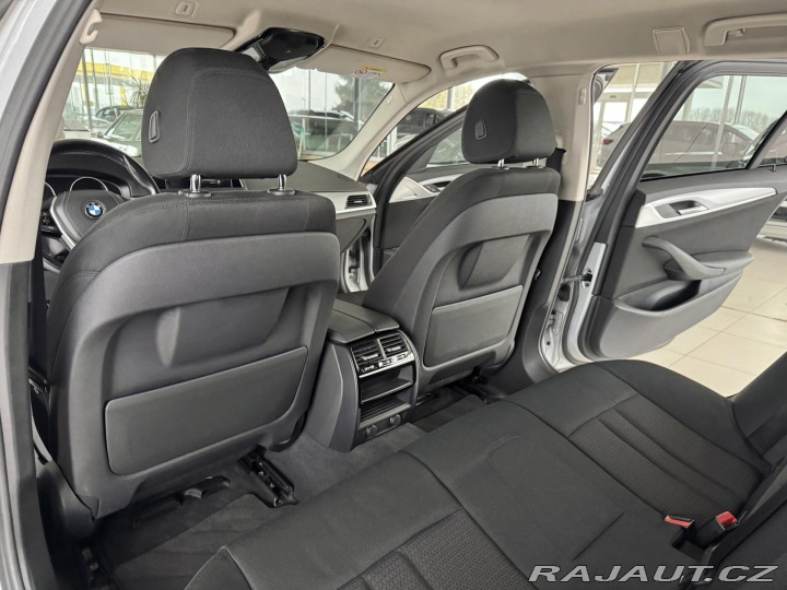 BMW 5 530d xDrive*Navi*PlnýServ 2018