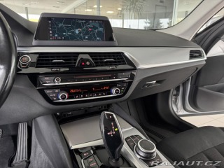 BMW 5 530d xDrive*Navi*PlnýServ 2018