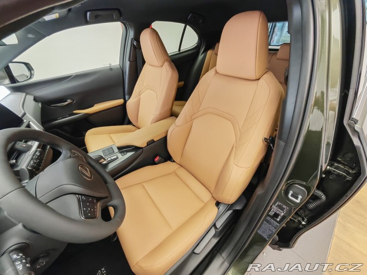 Lexus Ostatní modely UX 300h F Sport Design 300H 2025