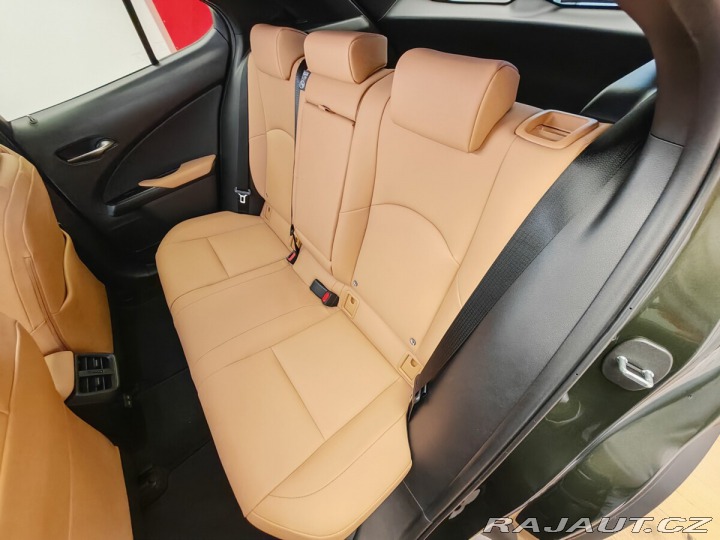 Lexus Ostatní modely UX 300h F Sport Design 300H 2025