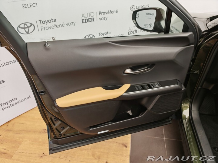 Lexus Ostatní modely UX 300h F Sport Design 300H 2025