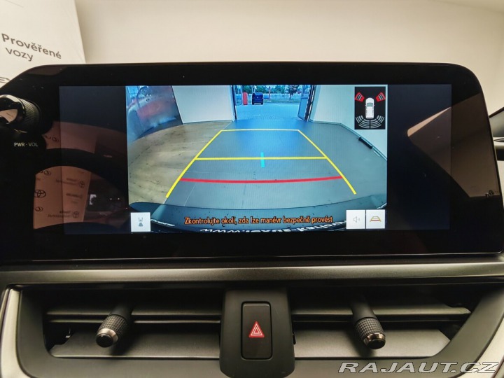 Lexus Ostatní modely UX 300h F Sport Design 300H 2024