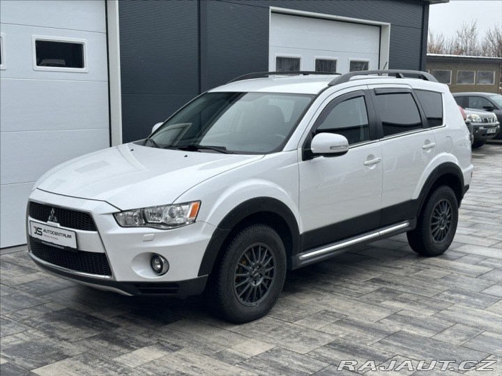Mitsubishi Outlander 2,2 DI-D 156PS Intense+ 2011