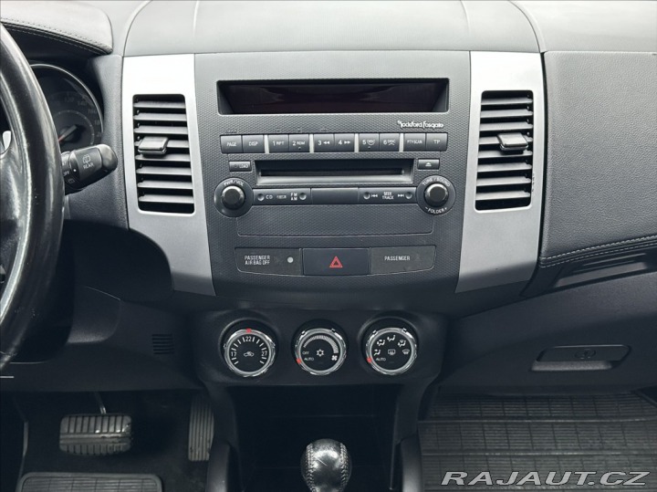 Mitsubishi Outlander 2,2 DI-D 156PS Intense+ 2011