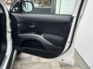 Mitsubishi Outlander 2,2 DI-D 156PS Intense+ 2011