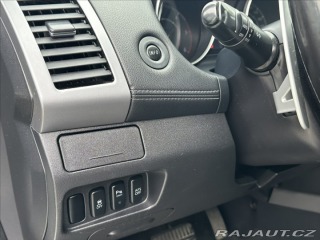 Mitsubishi Outlander 2,2 DI-D 156PS Intense+ 2011